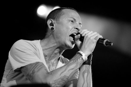 Фото - Солист Linkin Park покончил жизнь самоубийством